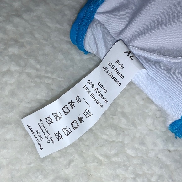 HALARA - NWT Solid U Neck Bikini Top (Size XL) - Picture 8 of 11